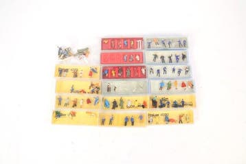 Preiser H0 - 14105/4028/4013 etc. - Modeltreinfiguren (17) -, Nieuw