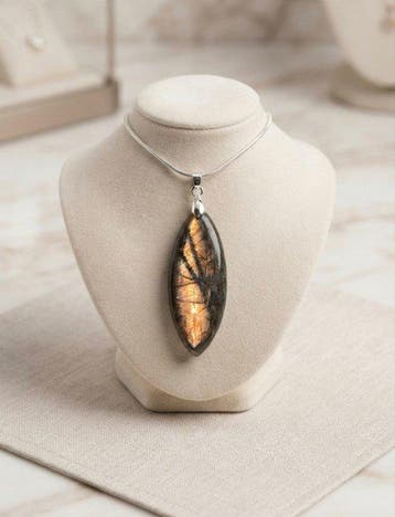 labradoriet Cabochon- 7.33 g - (1)
