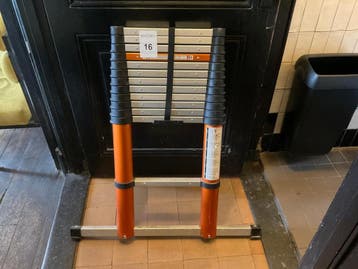 Online veiling: Batavia, Giraffe Air 3.91, telescopische, Doe-het-zelf en Verbouw, Ladders en Trappen, Nieuw