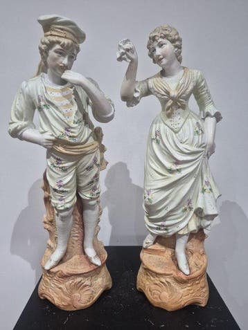 Beeldje - Pair of German hand-painted biscuit porcelain, Antiek en Kunst