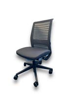 Steelcase Think V2, Huis en Inrichting, Bureaustoelen, Verzenden, Zwart, Zo goed als nieuw, Bureaustoel