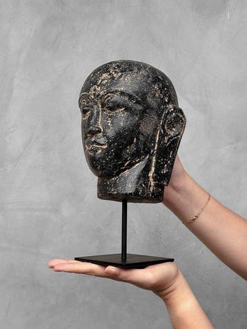 Beeld, NO RESERVE PRICE - C - Javanese Budha Head on a