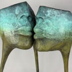 Dariusz Zielinski - The KISS - Large bronze 8kg, Antiek en Kunst, Kunst | Designobjecten