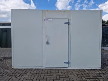 Vriescel 376 x 346 x 256 cm, Nieuw in verpakking, Koelen en Vriezen