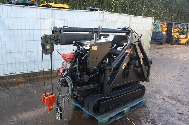 Veiling: Hijskraan Maeda MC285CB-3 Benzine 1983, Zakelijke goederen, Machines en Bouw | Kranen en Graafmachines, Kraan, Ophalen