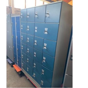 (MDK-105543) Oostwoud lockerkast met pandsloten, Huis en Inrichting, Ophalen of Verzenden, Gebruikt