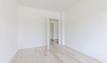 Te Huur 2 Kamer Appartement Donau In Amstelveen, Huizen en Kamers, Huizen te huur, Direct bij eigenaar, Noord-Holland, Appartement