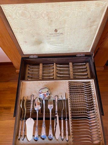 Bestekset voor 12 personen (93) - .800 zilver