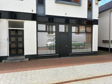 Te huur: Appartement Maasstraat in Weert, Weert, Limburg, Appartement