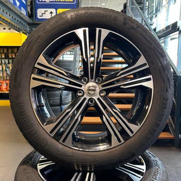 Volvo XC40 | 19 inch velgenset | 235/50-19 Conti |  0326-07, 19 inch, Gebruikt, Banden en Velgen, Ophalen of Verzenden