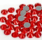 10 x Swarovski flatback  strass steentje 4mm red, Ophalen of Verzenden, Nieuw, Overige typen