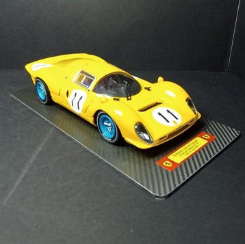 Universal Hobbies Frankreich 1:18 - Model raceauto - Ferrari, Nieuw