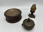 Set antieke Aziatische bronzen voorwerpen - India (Zonder, Antiek en Kunst