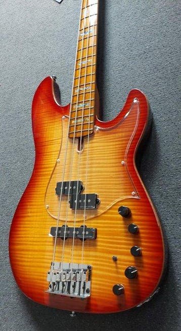Sire Marcus Miller - P10+ A4 4-string tobacco sunburst,, Nieuw