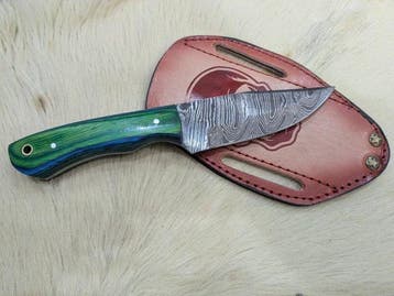 Handmade Damascus Steel Hunting Knife with Wooden Handle &