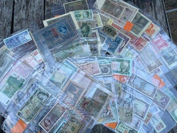 Wereld. - 105 Banknotes - 1902/1995 (Zonder minimumprijs)