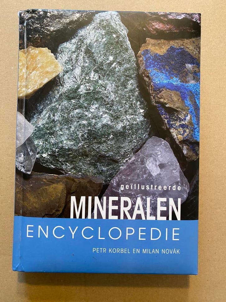 Minalen Encyclopedie - Vindplaatsen / Beschriiving / Fotos, Verzamelen, Mineralen en Fossielen, Ophalen of Verzenden