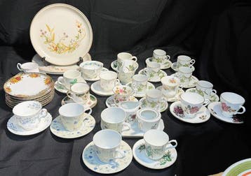 Royal Albert - Tafelservies (58) - Porselein, Been, Antiek en Kunst