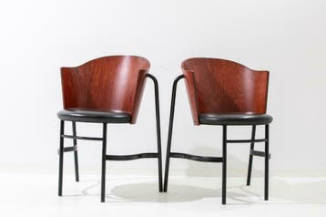 Brobon stoel zwart leer kersen gebeitst |Ocazu Design, Vergader- of Presentatieruimte, Ophalen of Verzenden, Gebruikt, Stoel