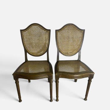 Stoel (2) - Een paar Louis XVI-stijl medaillon-stoelen van