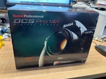 Kodak DCS Pro 14n Box + software + manuals + usb cable (NO, Nieuw
