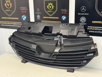 Renault Trafic Grille bj.2016 art.623108673R, Gebruikt, Voor, Renault
