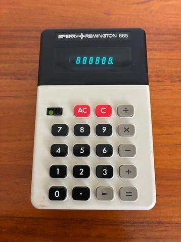 Sperry Remington 665 Pocket Calculator with Adaptor -, Spelcomputers en Games, Nieuw