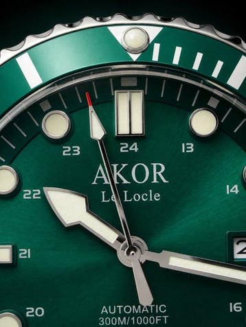 AKOR Le Locle Swiss - Emerald Diver Automatique - Zonder, Nieuw