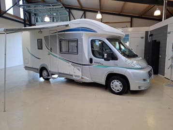 2011 Chausson Sweet T670 130PK Hefbed Airco Solar 84000Km, Ringverwarming, Fiat, Boiler, Elektrische ramen