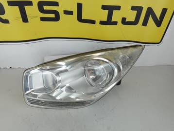 Gebruikte koplamp Kia Venga 2010-2015 – 92101-1P500, Ophalen of Verzenden, Nieuw