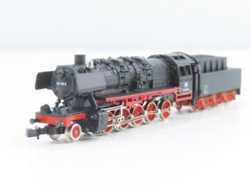 Märklin Z - 8883 - Stoomlocomotief met tender (1) - BR 52 -, Nieuw