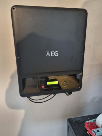 Omvormer reparatie & zonnepanelen storing oplossen en accu.., Doe-het-zelf en Verbouw, Nieuw, Compleet systeem