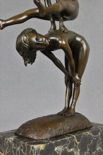 Milo (1910-1978) - sculptuur, Leapfrog - 29 cm - Gepatineerd