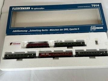 Fleischmann N - 7914 - Treinset (1) - Sneltrein-set met E19, Nieuw