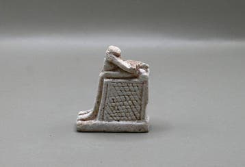 Oude Egypte, late periode Faience Isis Suckling Horus Amulet