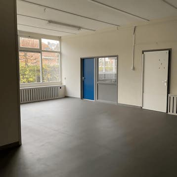 Anti-kraak in Uithuizen gevonden voor €300,- pm, Huizen en Kamers, Anti-kraak, Uithuizen