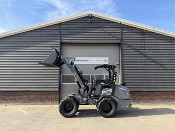 Giant G2700 X-TRA HD + minishovel NIEUW zeer compleet! €840, Zakelijke goederen, Ophalen, Wiellader of Shovel