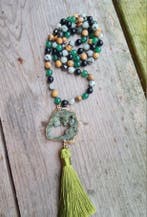 Boho edelsteen lange ketting - kralen ketting  Groen kleur, Nieuw