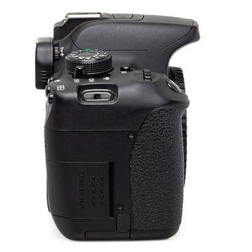 Canon EOS 700D met garantie, Ophalen of Verzenden, Gebruikt