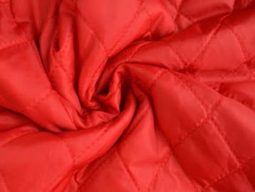 10 meter gewatteerde voering - Rood, Hobby en Vrije tijd, 120 cm of meer, Ophalen of Verzenden, Polyester, Rood