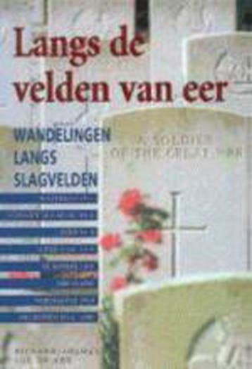 Langs de velden van eer - L. de Vos 9789076077048, Verzenden, Zo goed als nieuw, L. de Vos