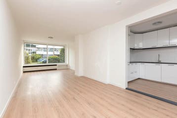 Te huur: Huis Boomkleverlaan in Bussum, Noord-Holland, Bussum