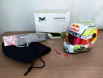 Schuberth Helm 1:2 - Modelauto - Max Verstappen - Las Vegas, Hobby en Vrije tijd, Modelauto's | 1:5 tot 1:12, Nieuw