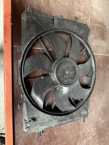 Gebruikte Fan Radiateur voor Mercedes 2013, Ophalen of Verzenden, Nieuw