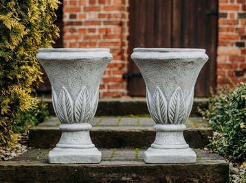 Bloempot (2) - Beton - 60 cm, Antiek en Kunst