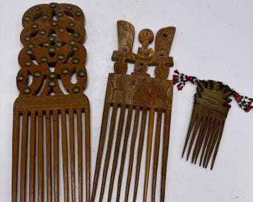 3 antieke tribal kammen - Suriname, Afrika, Filipijnen