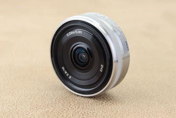 Sony E 16mm f/2.8, Pancake E-mount Cameralens, Nieuw