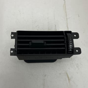 Maserati Quattroporte 4  Ventilation Nozzle 372308475, Auto diversen, Ophalen of Verzenden, Gebruikt