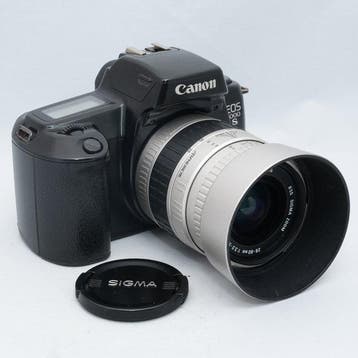 Canon EOS 1000S with Sigma 28-80mm f/3.5-5.6 II Macro lens, Nieuw