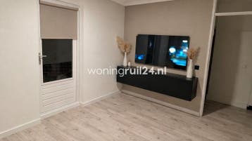 Woningruil - Van Hogendorpstraat 81 - 3 kamers en Amsterdam, Amsterdam
